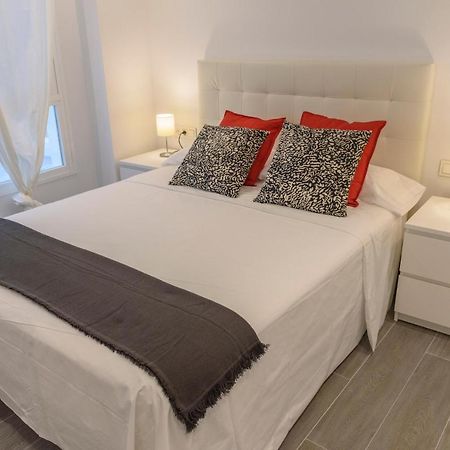 Apartamentos Constitucion By Renthas Málaga Dış mekan fotoğraf