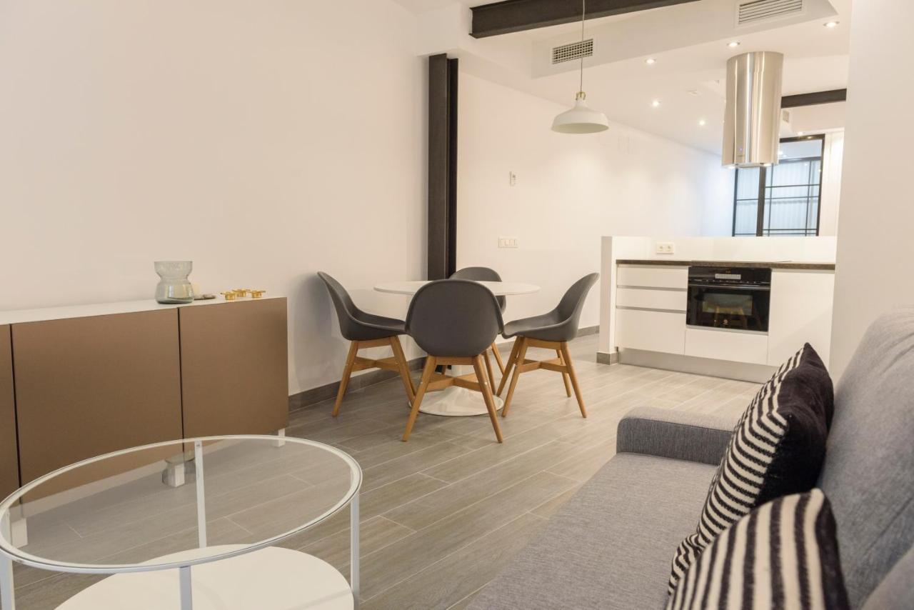 Apartamentos Constitucion By Renthas Málaga Dış mekan fotoğraf