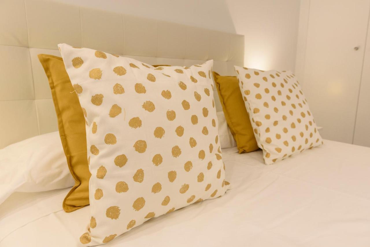 Apartamentos Constitucion By Renthas Málaga Dış mekan fotoğraf